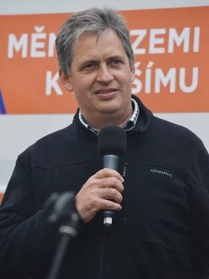 Jiří Dienstbier: Je nádhera, co dokázali předci postavit a dostat do vzduchu