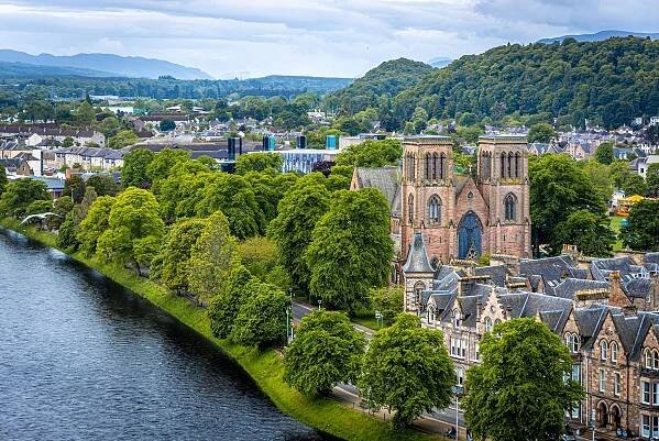 Why Flight Searches from US To Scotland Jumped 159% Overnight
