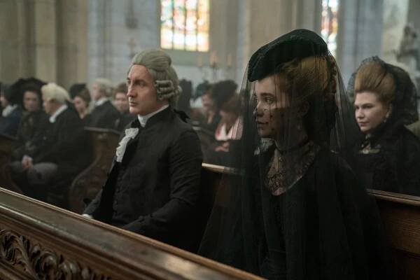 Nebezpečné známosti - Poraz je nebo padni - Z filmu - Michael McElhatton, Alice Englert
