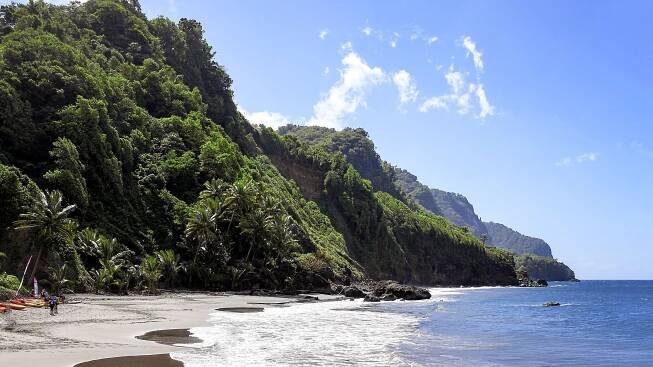 Martinique Island: A 3 Day Beach-to-Jungle Road Trip