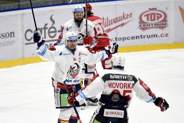 Pardubice zvítězily doma poprvé od října. Olomouc porazily 6:2 a ukončily sérii sedmi porážek v řadě
