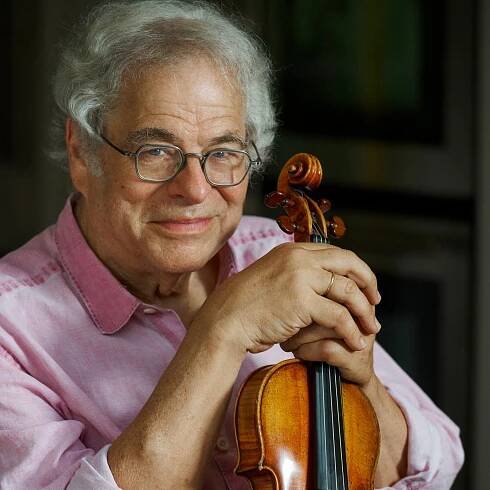 Itzhak Perlman, Violin Legend, Still Proves the Critics Wrong