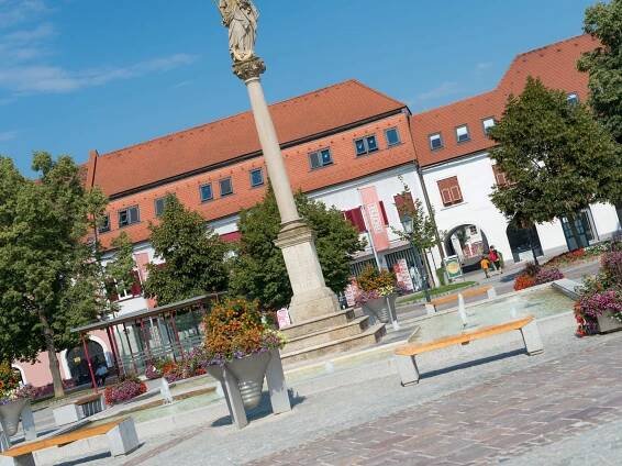 In Fürstenfeld rieselten die Flocken • Fürstenfeld - die Stadt
