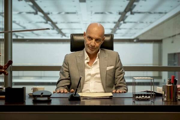 Beck is back! - Neun Minuten - Z filmu - Simon Licht