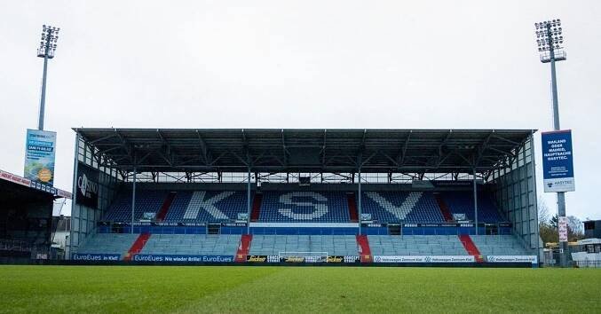Kiel začal vítězit a věří v záchranu. Freiburg však touží po Lize mistrů