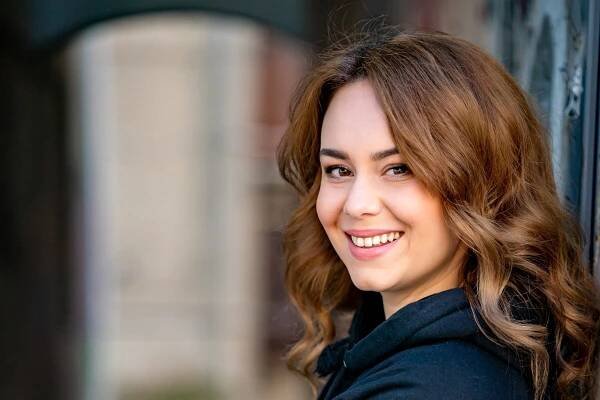 Herečka Dominika Kavaschová: Mnohí ľudia sa ma boja. Chápem to