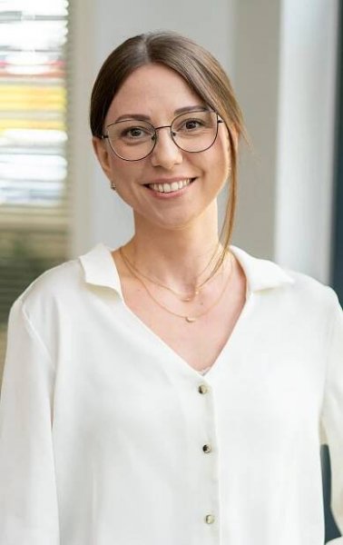 Julia_Post_Karriere