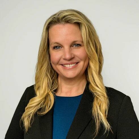 Amy Anderson Headshot