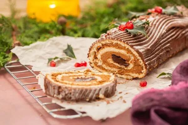 Tradiční vánoční poleno aneb roláda Bûche de Noël