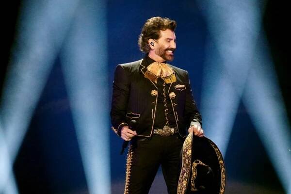 Alejandro Fernández | Biography, Music & News | Billboard