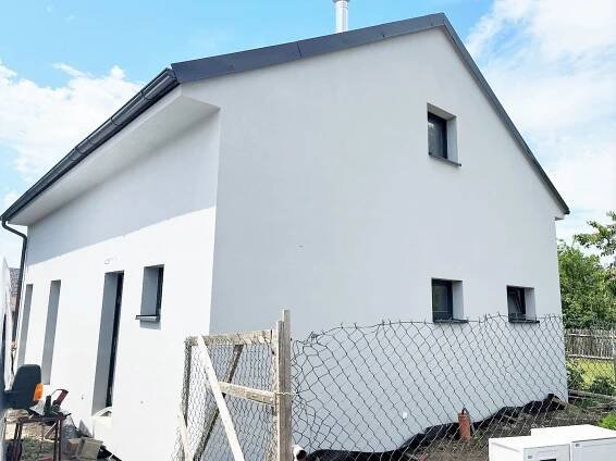 Obrázek 1 pro referenci Zateplení fasády RD bílým polystyrenem Ptice | STAVBA 221002