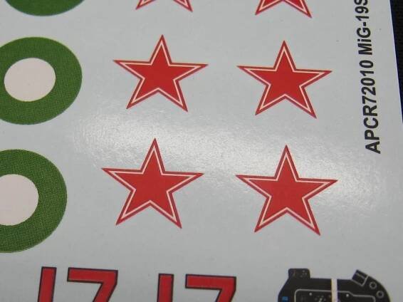 ModelWeb » Blog Archive » 1/72 Náhradní obtisky – APC Decals