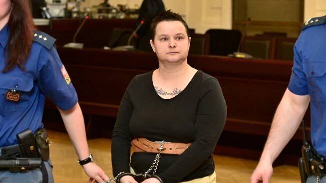 V obchodě bodla ženu do srdce. Nejsem zrůda, ale dobrý člověk, hájí se vražedkyně ze Smíchova