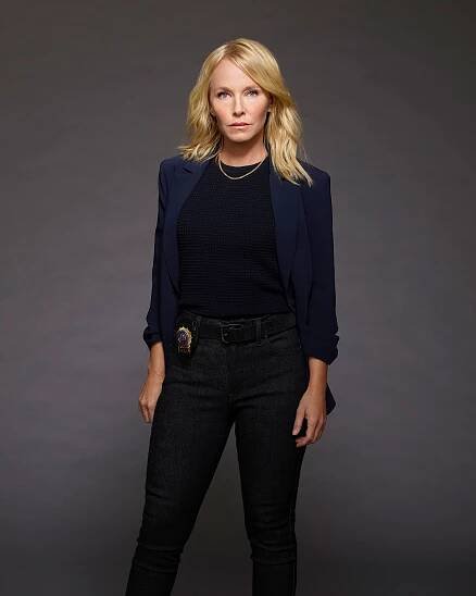 Kelli Giddish - Actress