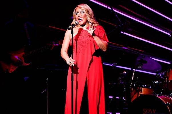 Darlene Love Shares Favorite Covers of 'Christmas (Baby Please Come Home)'
