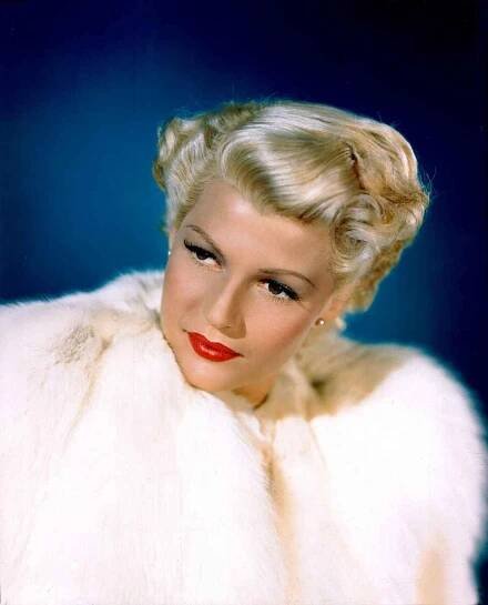 Dáma ze Šanghaje (1948) a Rita jako blondýna. Nevídané. 
