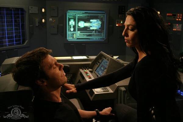 Hvězdná brána - Upoutaný Prométheus - Z filmu - Michael Shanks, Claudia Black