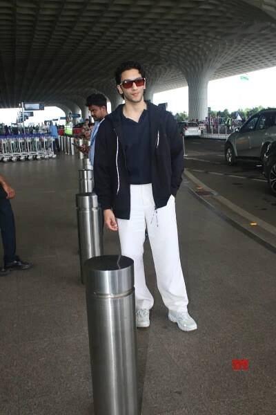 Vedang Raina Spotted At Mumbai Airport Departure - Gallery