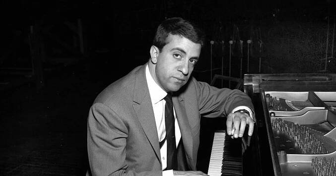 Martial Solal, French Jazz Piano Virtuoso, Is Dead at 97
