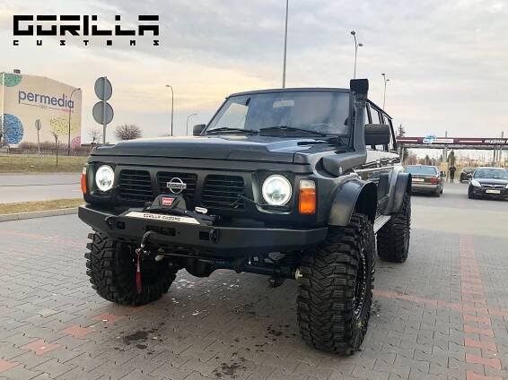 Gorilla Customs - Zderzak aluminiowy przedni