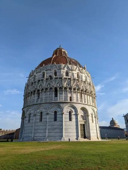 Baptisterium, die Taufkirche von Pisa auf der Piazza dei Miracoli