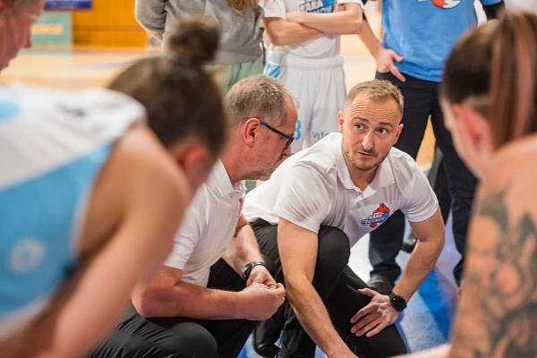 Basketbal, ŽBL: Trutnov - Chomutov (67:84) | Trutnovinky