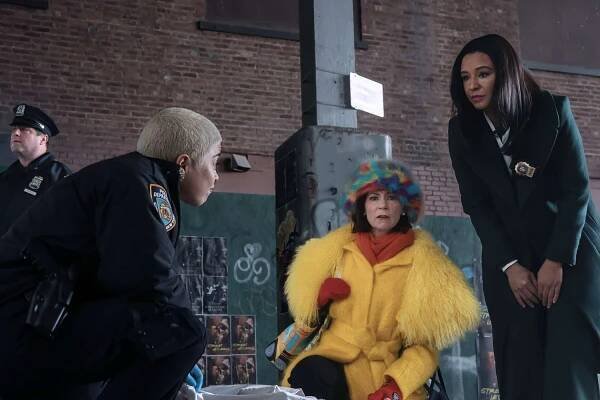 Elsbeth. b as Officer Nikki Reynolds, Carrie Preston as Elsbeth Tascioni, and Carra Patterson as Kaya Blanke