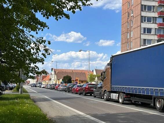 Dopravní tepna Plané nad Lužnicí se ucpává. Na vině je rozsáhlá rekonstrukce