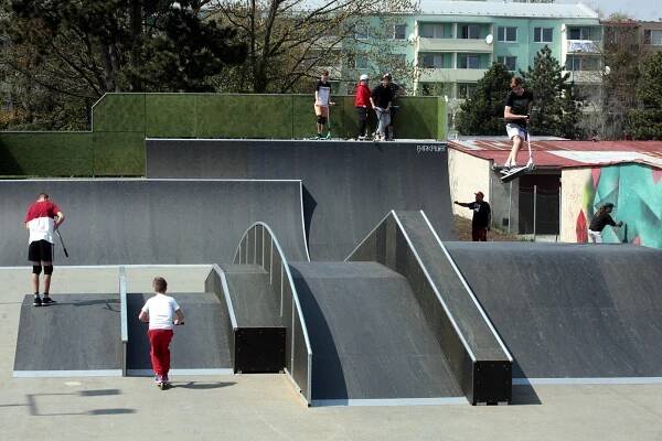 Kroměřížský skatepark patří v rámci Česka mezi nejlepší. Podívejte se