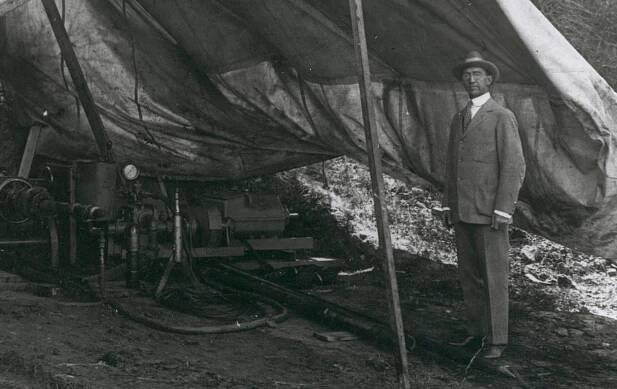 Howard Robard Hughes Sr.