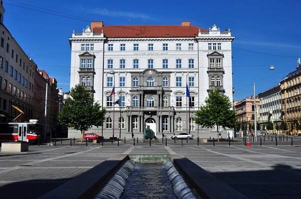 Azylové žádosti Číňanů musí po zásahu NSS znovu řešit vnitro. Hrozí v Číně křesťanům pronásledování? | Právo21 – Právo srozumitelně