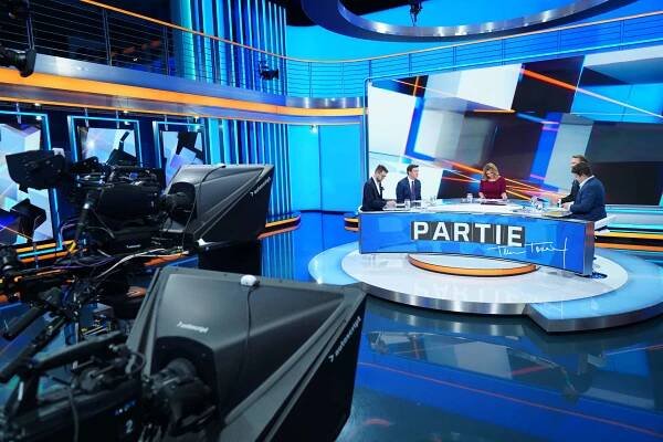 Partie Terezie Tománkové se Skopečkem, Michálkem, Nacherem a Fialou