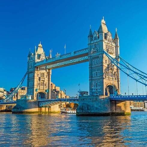 Tower Bridge London | © Shutterstock 401139727