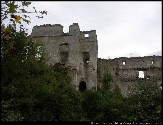 Považský hrad – Bystrica / hrady-zriceniny.cz