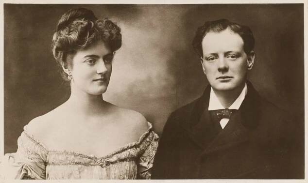 Winston Churchill a jeho žena Clementine Churchillová (v roce 1908)