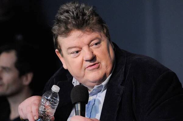 Zemřel Robbie Coltrane, skotský komik a herec známý z filmové série o Harrym Potterovi, kde hrál roli klíčníka Hagrida, nebo filmu Zlaté oko.