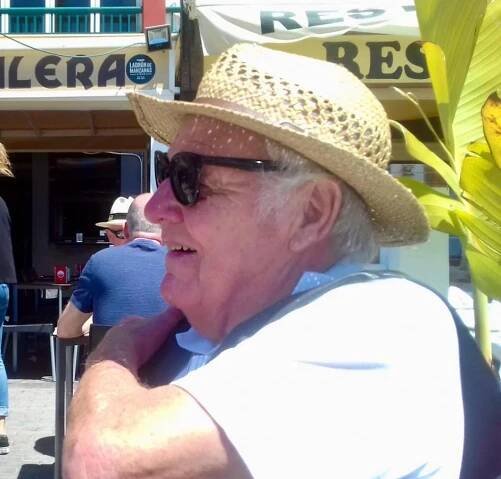 Much Loved Tributes - The International Club of Salobreña