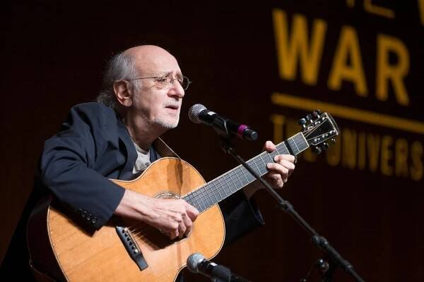 Americký folkař Peter Yarrow