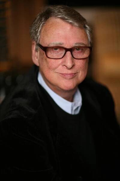 Mike Nichols, Urbane Director Loved by Crowds and Critics, Dies at 83 - The New York Times