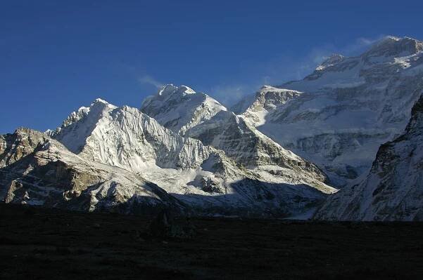Soubor:Taple Shikar Twins Kanchenjunga.jpg – Wikipedie