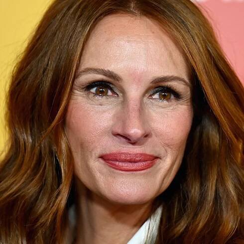 Julia Roberts Switched Her Part and Changed Her Entire Vibe in the Process — See Photos