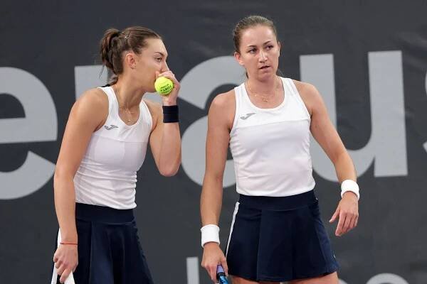 WTA Washington: Mihalíková s Nichollsovou si nezahrajú vo štvrťfinále štvorhry