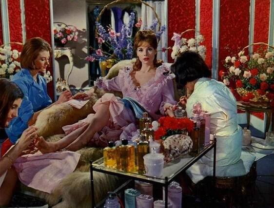 Vlivní lidé - Z filmu - Elsa Martinelli