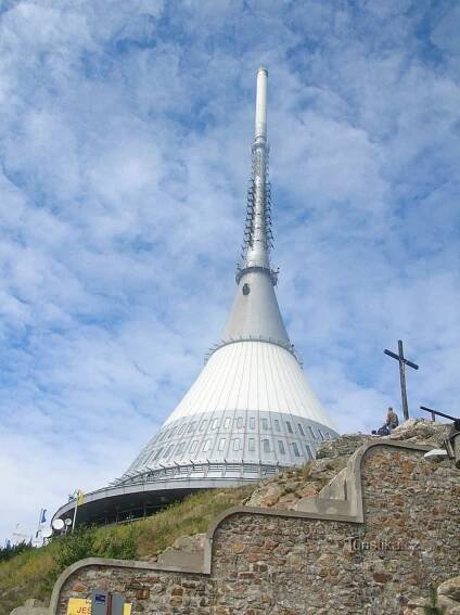 Ještěd - rozhledna Rašovka - Liberec