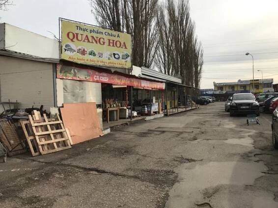 FOTO: Obchodní centrum Sapa. Jak se z masokombinátu stalo město ve městě