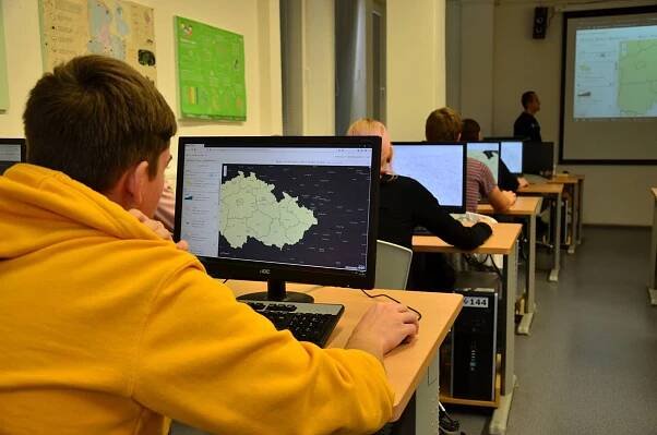 Pro veřejnost | Katedra geoinformatiky