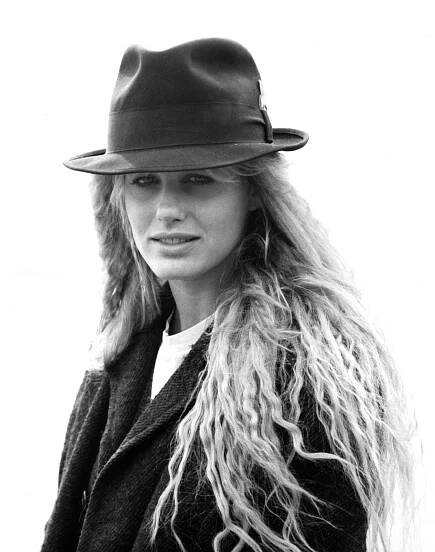 Actress Daryl Hannah poses for a portrait on the set of 'Splash' in 1984