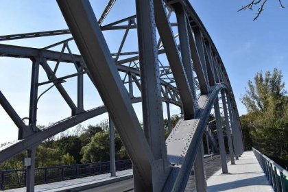 Obří úleva pro řidiče v Ostravě: Frekventovaný most přes Odru se otevře dříve