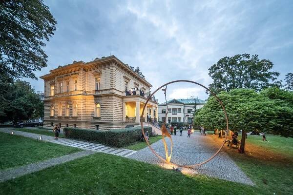 Musil Lukáš Azajtókzáródnak – 2019 (Galerie Villa Pellé)