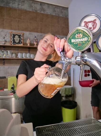 Abrakebabra - nový gyros a kavárna na pěší zóně ve Dvoře Králové nad Labem
